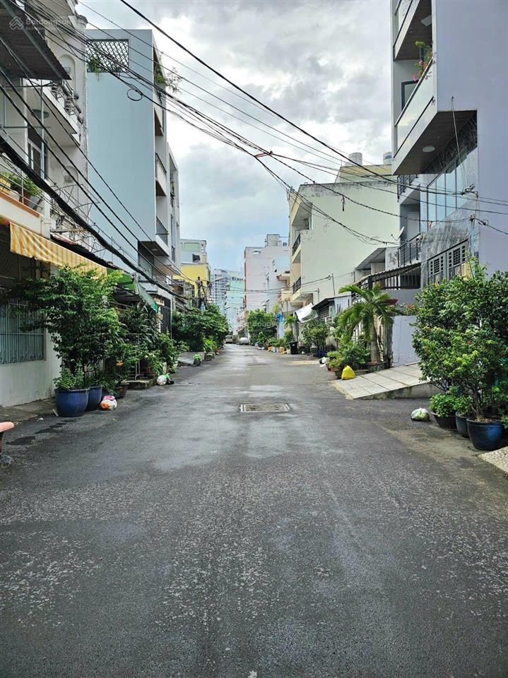Kdc lý chiêu hoàng quận 6 .đường nhựa 8m thông.diện tích 4mx16m. 2 tầng. ở và giữ tiền đỉnh.