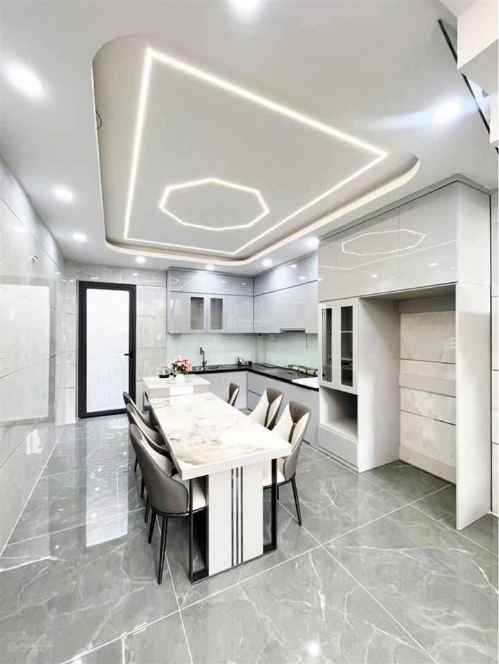 An dương vương ngay quận 6,dt 4mx20m. nhà mới 5 tầng hẻm ô tô ngủ trong nhà. chủ chào 8.49 tỷ tl