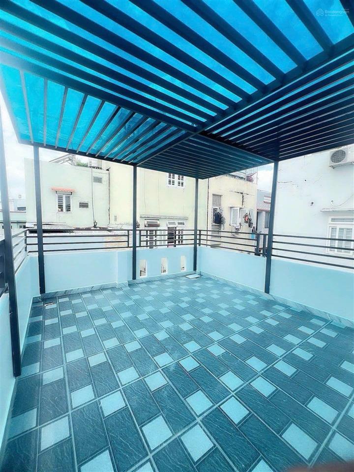 Hẻm hậu giang quận 6 ngang lớn 4.3m x 12.3m, 3 tầng có phòng ngủ dưới trệt, chủ chào 6.35t còn tl