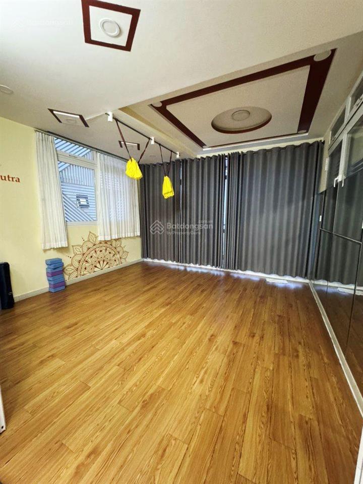Nhà mặt tiền khu bình phú quận 6, dt 5mx23m. 5 tầng có thang máy.nội thất cao cấp. chỉ 19.8 tỷ t.l