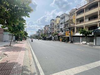 Mặt tiền kinh doanh lô góc bình phú quận 6, 22mx11m, chào 40 tỷ còn thương lượng. đất full thổ cư
