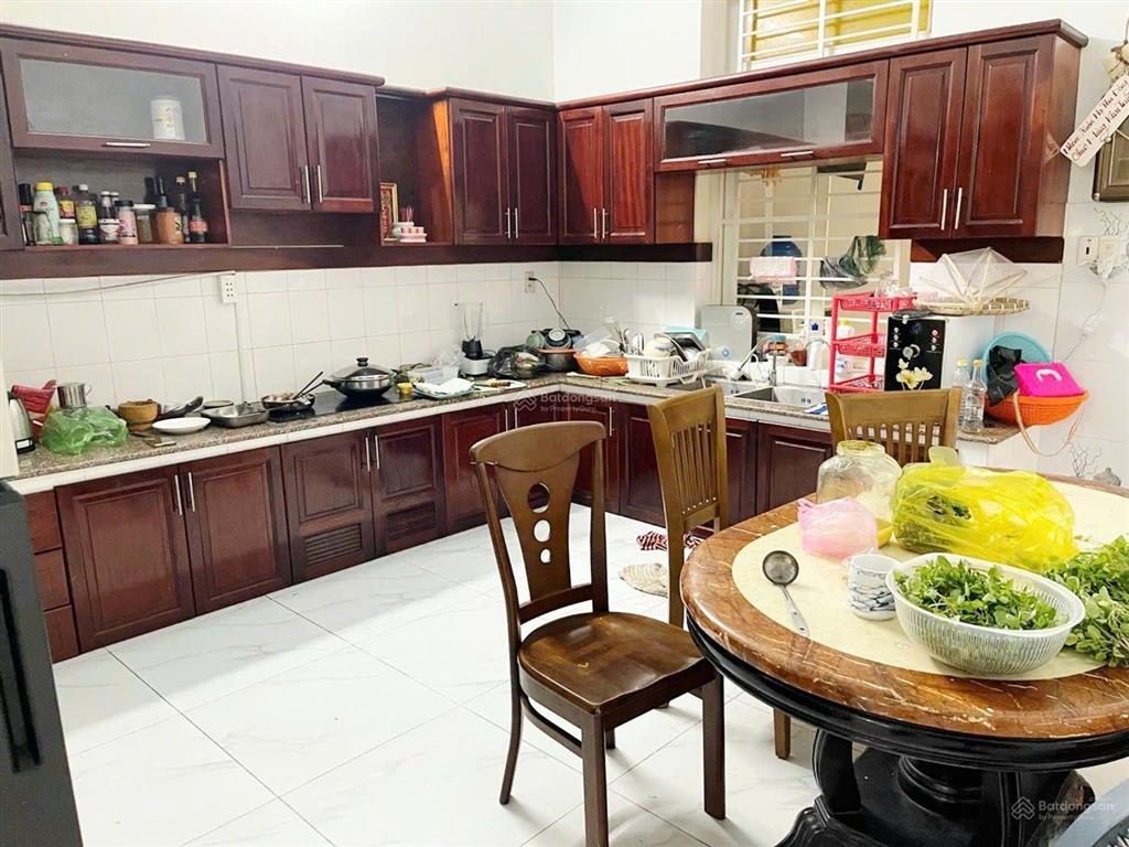 Mặt tiền khu bình phú quận 6 ngang lớn 4.5mx20m. 4 tầng. ở hoặc cho thuê đều ngon. giá tốt khu vực.