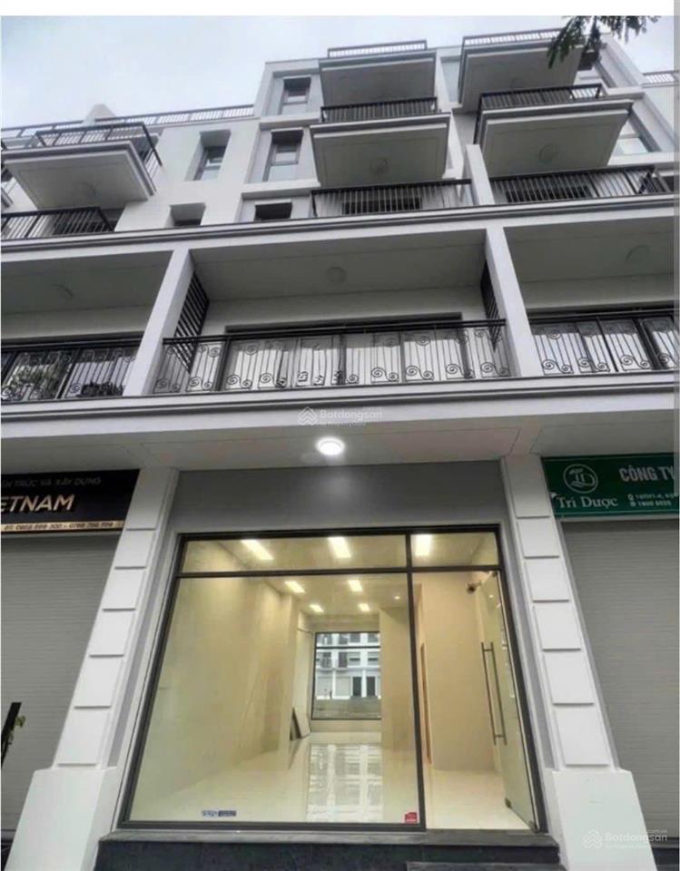 Cần bán gấp nhà 75 m2, 5 tầng, mới xây, vị trí đẹp tại kđt the manor central park