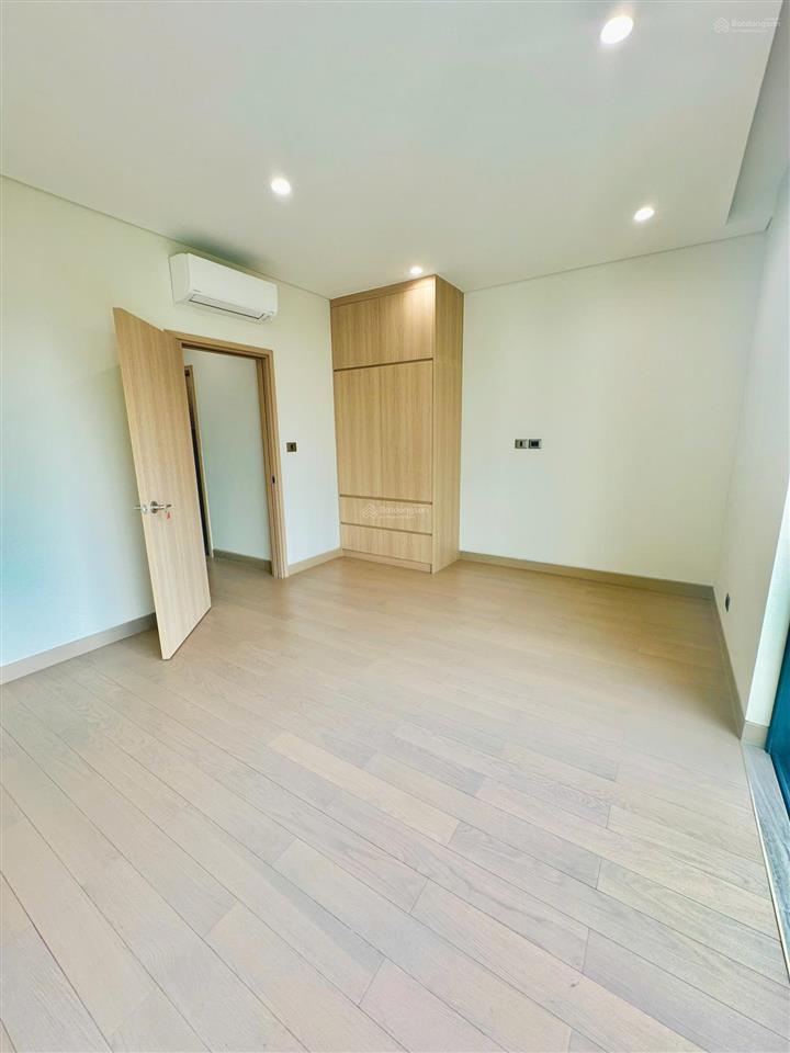 Cần bán căn shophouse 75m2, 5 tầng tại kđt the manor centrak park