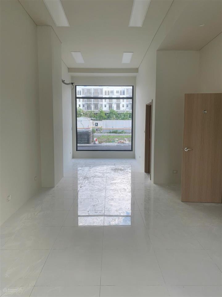 Cần bán căn shophouse 75m2, 5 tầng tại kđt the manor centrak park
