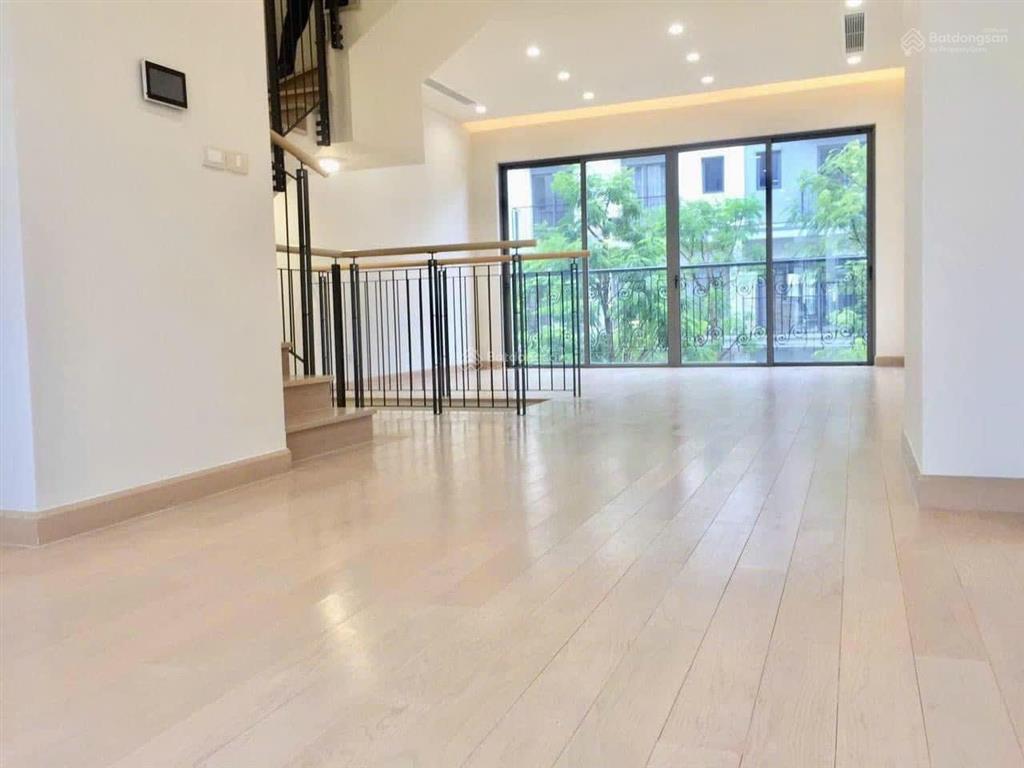 Cần bán căn shophouse 75m2, 5 tầng tại kđt the manor centrak park