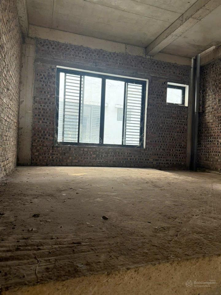 Cần bán nhà 82.5m2, 4 tầng ở kđt eden rose, gần công viên chu văn an