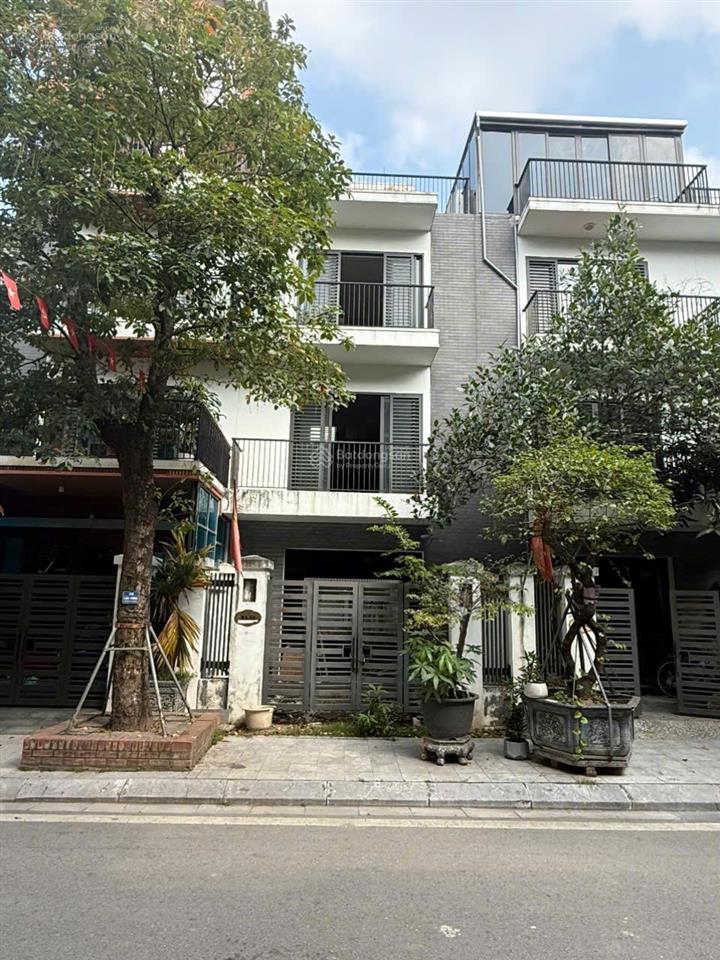 Cần bán nhà 82.5m2, 4 tầng ở kđt eden rose, gần công viên chu văn an