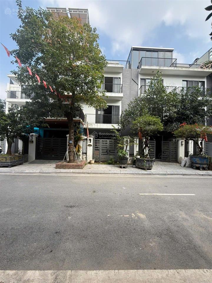 Cần bán nhà 82.5m2, 4 tầng ở kđt eden rose, gần công viên chu văn an