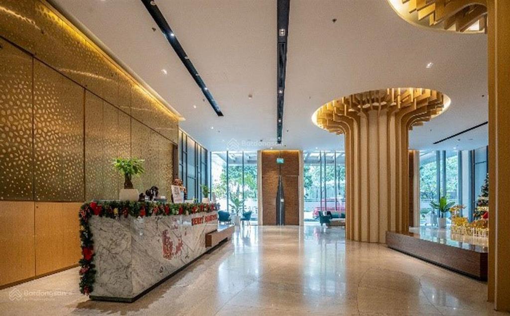 Chính chủ cần bán căn hộ cao cấp ở chung cư legend nguyễn tuân, 4pn, 196m2, có 1 slot đỗ xe ô tô