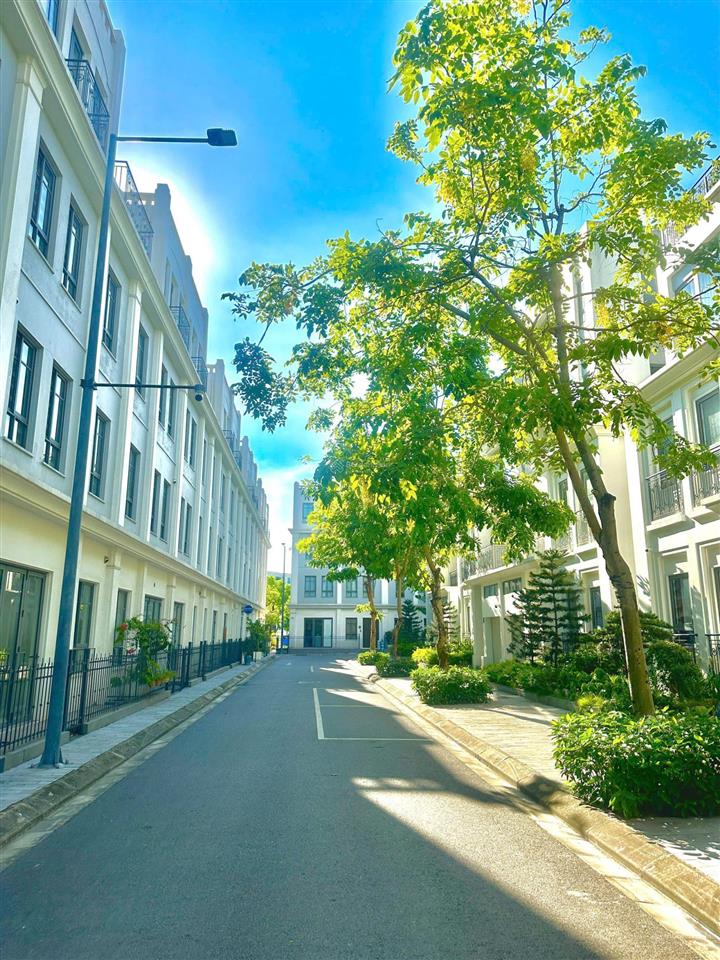 Bán biệt thự the manor central park 200m2, có hồ bơi, thang máy, gara để xe