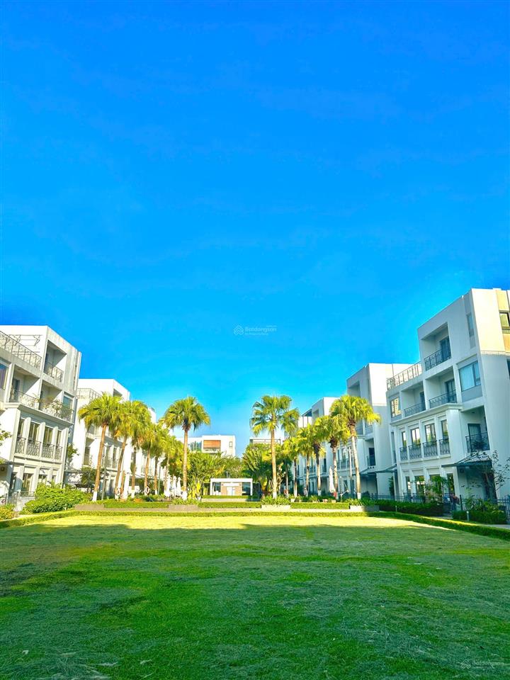 Bán biệt thự the manor central park 200m2, có hồ bơi, thang máy, gara để xe