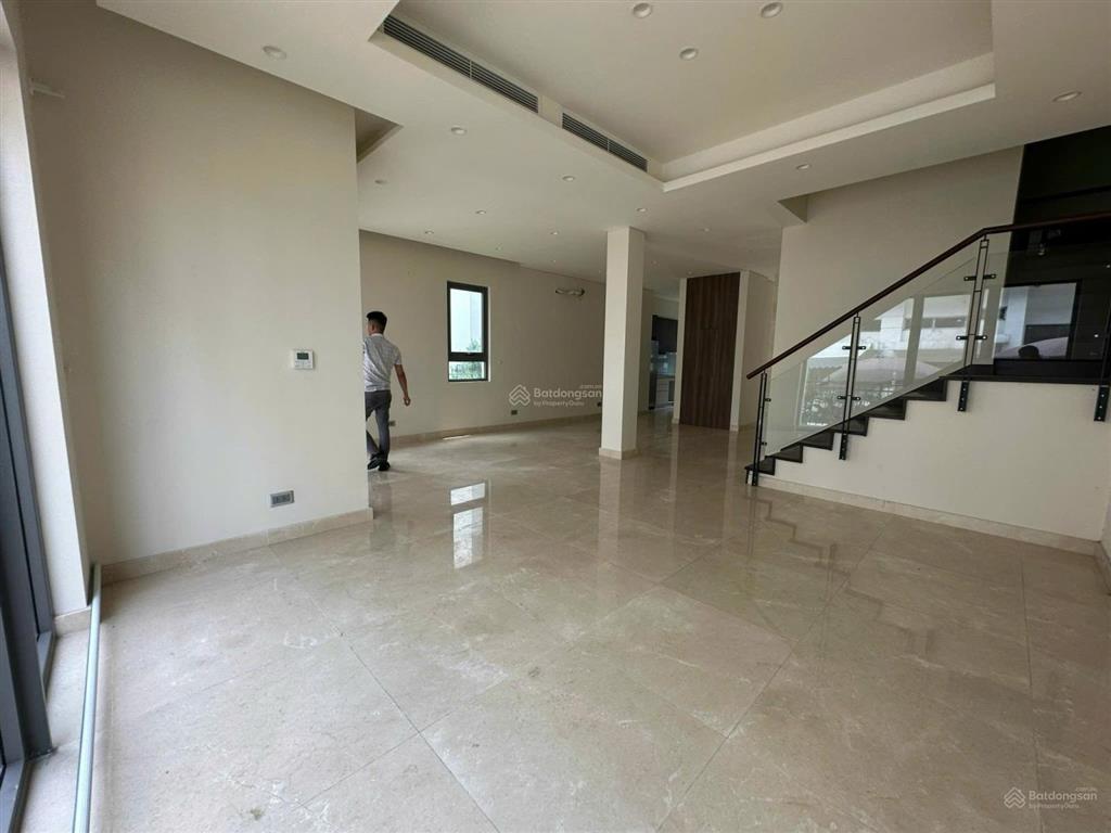Cho thuê biệt thự the manor central park 160m, 4 tầng, có thang máy