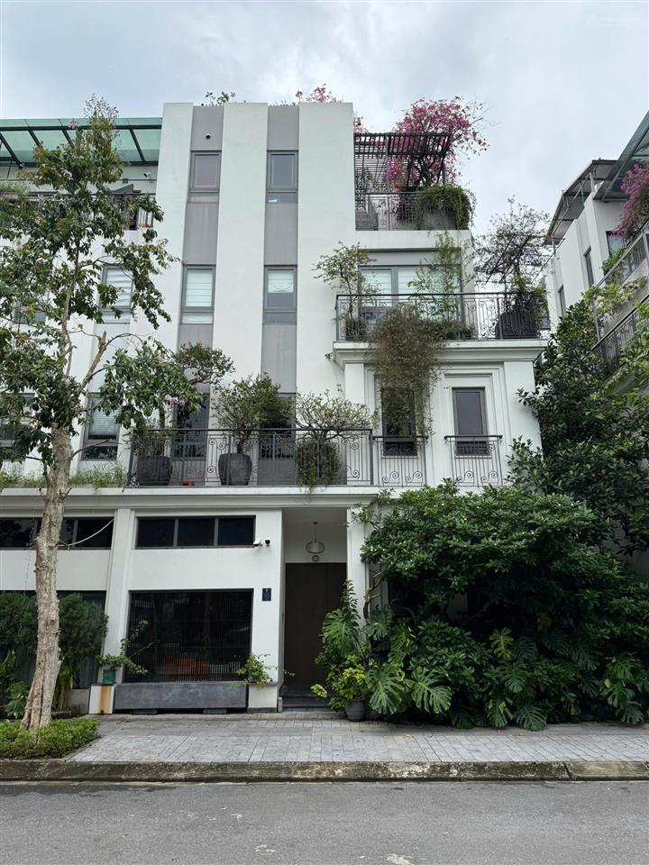 Cho thuê biệt thự the manor central park 160m, 4 tầng, có thang máy