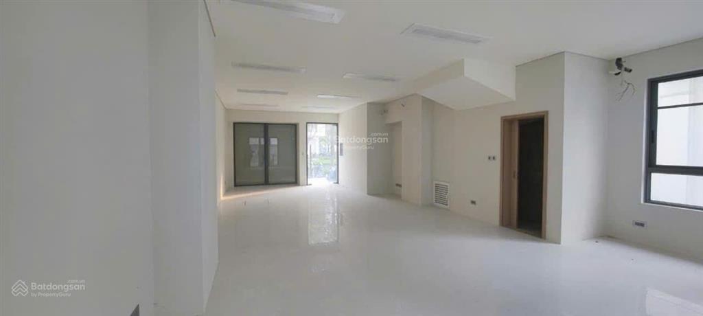 Bán shophouse the manor central park 99m2, 4 tầng, nhìn ra đường nguyễn xiển, gần tòa án hà nội