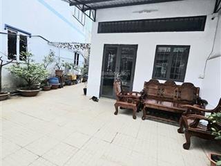 Bán nhà c4 nở hậu tài lộc  135m2  ngang 6m  hơn 8 tỷ  lã xuân oai  tăng nhơn phú a