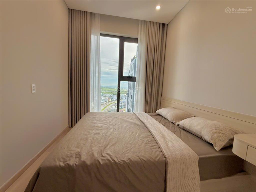 Cho thuê căn hộ 2 pn, 74m2, tầng 26, tại sentosa sky park nội thất cao cấp.