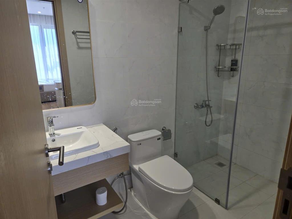 Cho thuê căn hộ 2 pn, 74m2, tầng 26, tại sentosa sky park nội thất cao cấp.