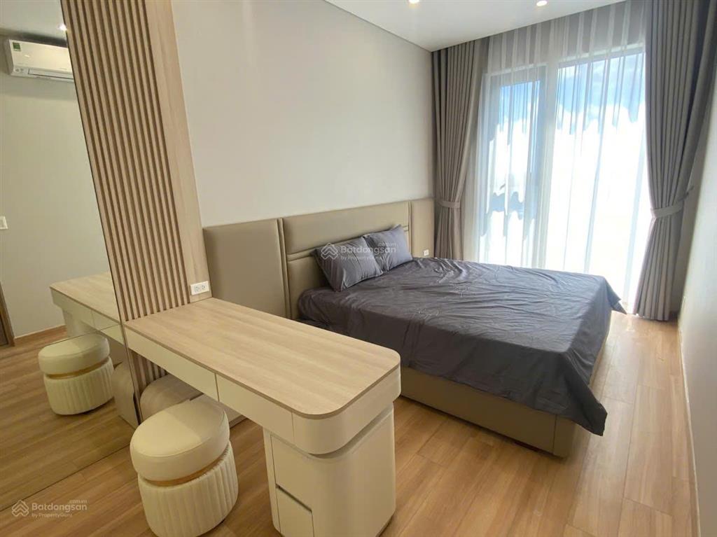 Cho thuê căn hộ 2 pn, 74m2, tầng 26, tại sentosa sky park nội thất cao cấp.