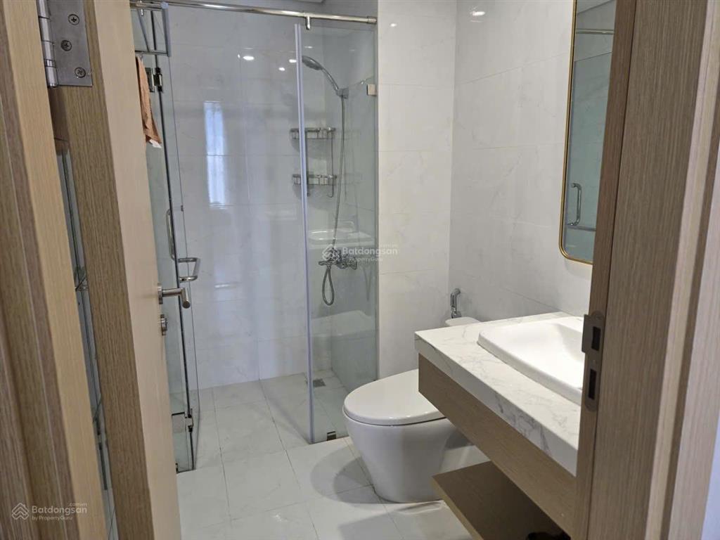 Cho thuê căn hộ 2 pn, 74m2, tầng 26, tại sentosa sky park nội thất cao cấp.