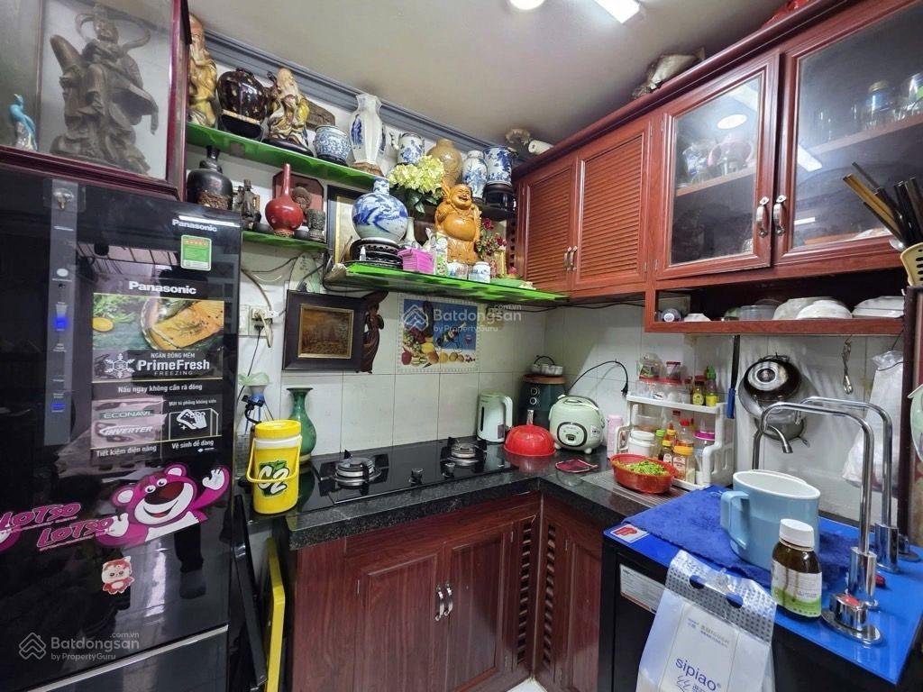 21m ,ngang 4m, 2 tầng 2pn, 2wc, trường chinh  nhà ga t3