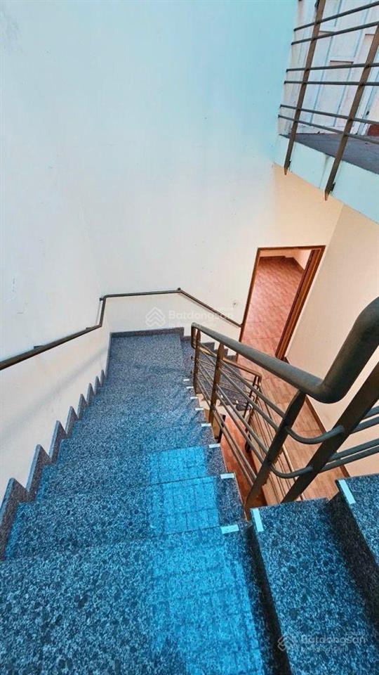 Mặt tiền 100m( 5x100m) 4 tầng, 5pnsát chợ phạm văn bạch đi nhà ga t3 chỉ 10p