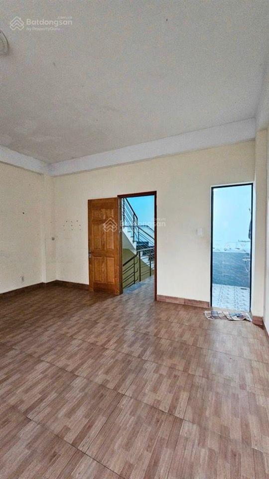 Mặt tiền 100m( 5x100m) 4 tầng, 5pnsát chợ phạm văn bạch đi nhà ga t3 chỉ 10p