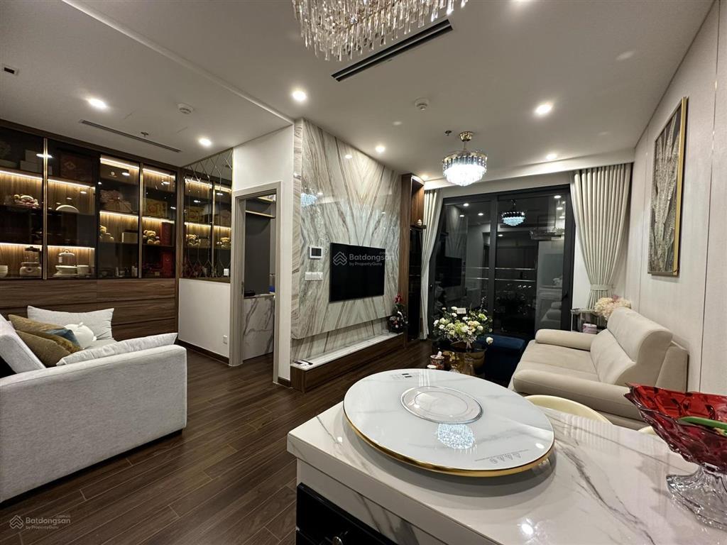 Cắt lỗ 500 triệu căn 2pn, 64m2, giá 3,8 tỷ, view trực diện vinuni và công viên