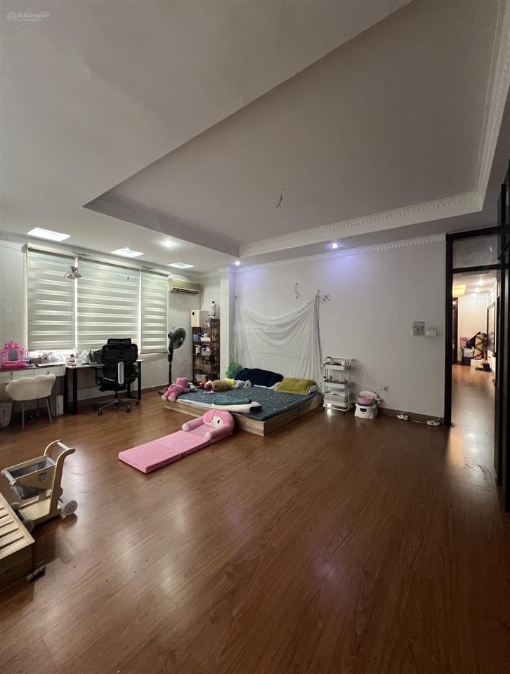 Bán toà nhà nguyễn xiển thanh xuân, 122m28 tầng thang máy, kinh doanh, phân lô, vỉa hè, ô tô tránh