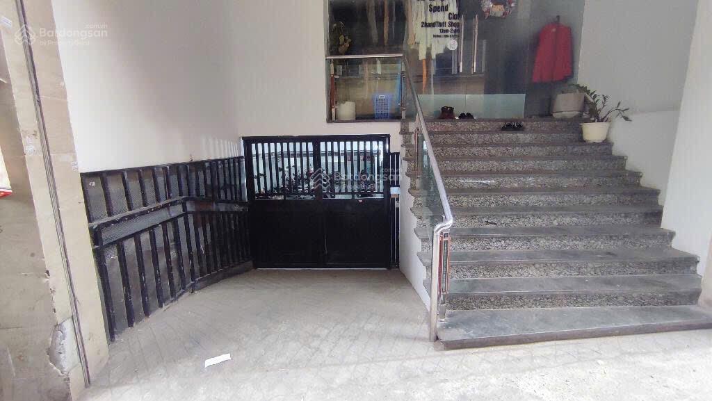 Bán căn hộ dòng tiền trần duy hưng cầu giấy, 148m2 8 tầng thang máy, 42 tỷ, dòng tiền 1,5 tỷ/ năm