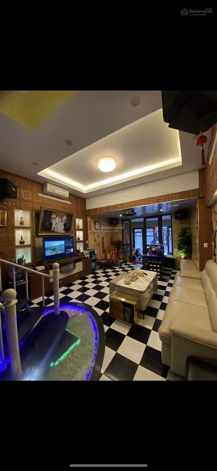 27 tỷ nhà mặt phố hoàng ngân cầu giấy, 70m24 tầng, ô tô tránh, kinh doanh