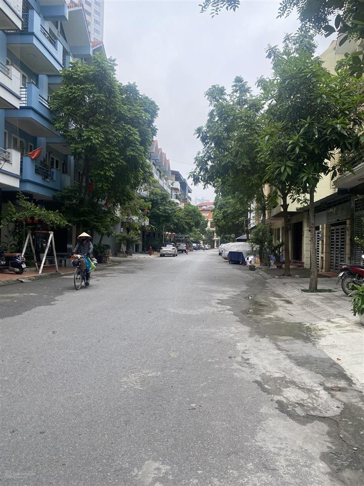 Bán nhà quang trung hà đông, 56m2, 5 tầng, đường trước nhà 24m, vỉa hè, giá 16.7 tỷ