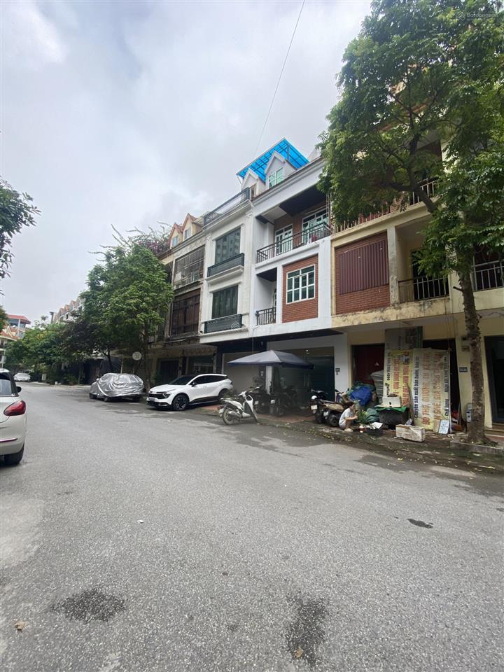 Bán nhà quang trung hà đông, 56m2, 5 tầng, đường trước nhà 24m, vỉa hè, giá 16.7 tỷ