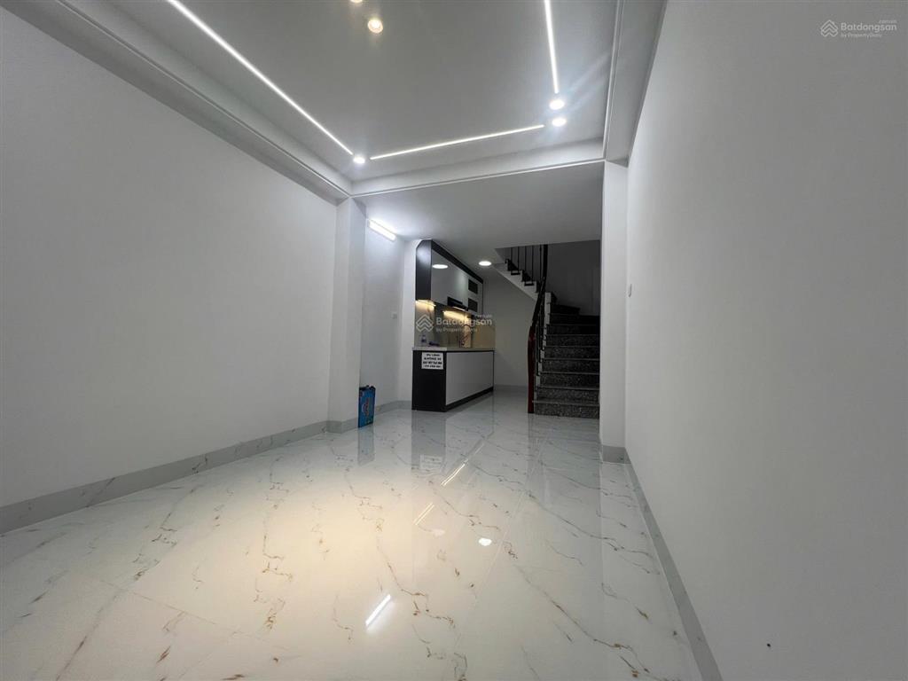 Chỉ hơn 6 tỷ có nhà 5t, phân lô, ôtô đỗ cửa, nhà mới chỉ việc xách va ly về ở