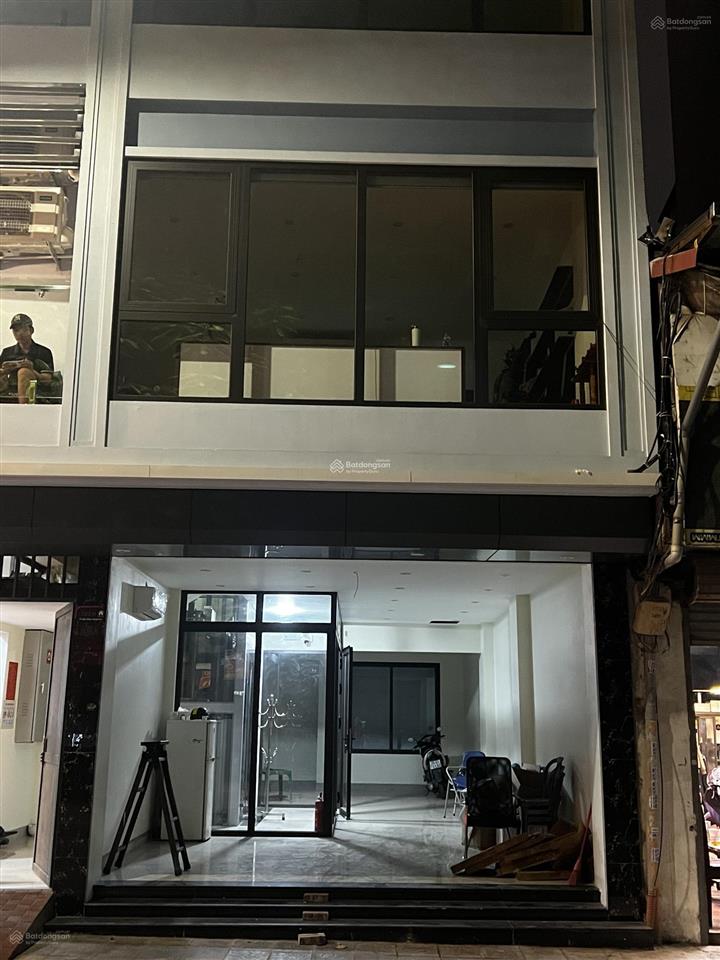 Cho thuê cửa hàng tầng 1 mặt phố trần đại nghĩa, 16 triệu, 55 m2 riêng biệt, mt 4.6m