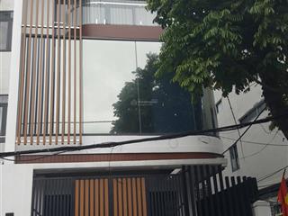 Bán nhà 4 tầng trung tâm thành phố đường thanh sơn