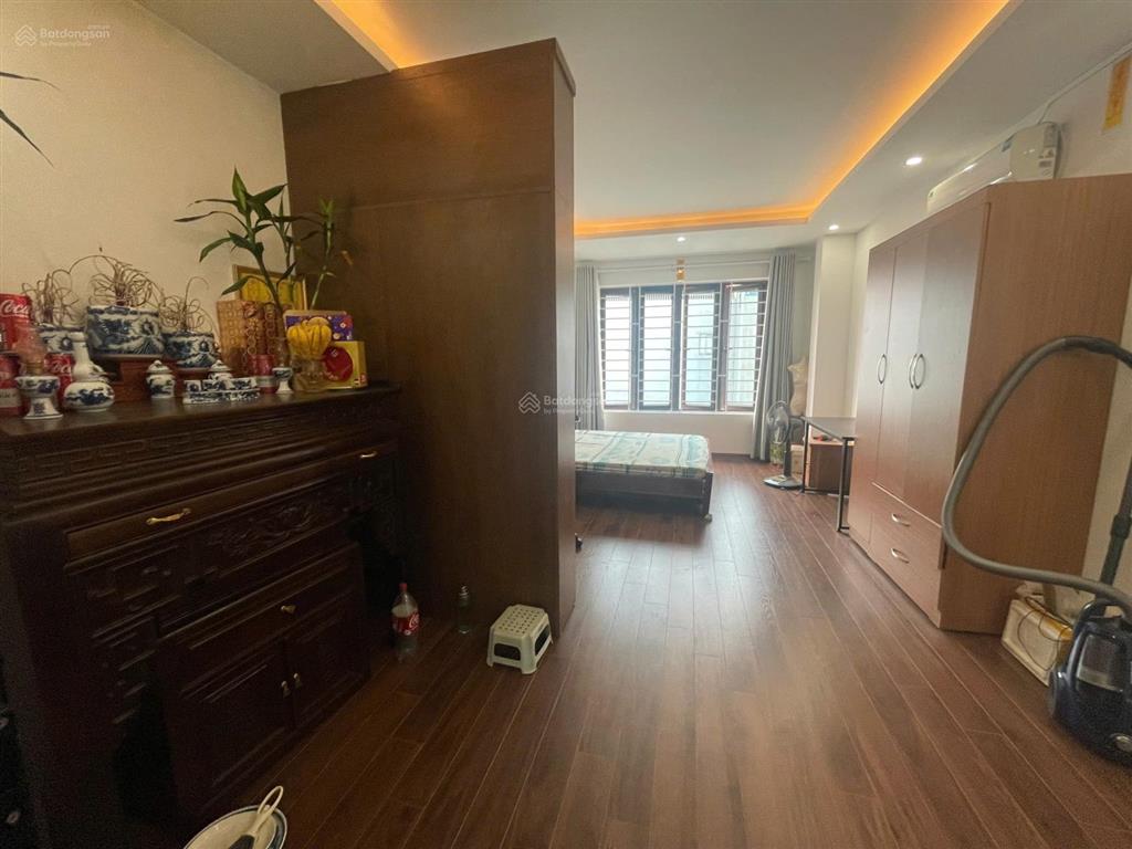 Một căn duy nhất chỉ 5.78 tỷ yên nghĩa  lô góc ngõ 5m nhà đẹp ở ngay