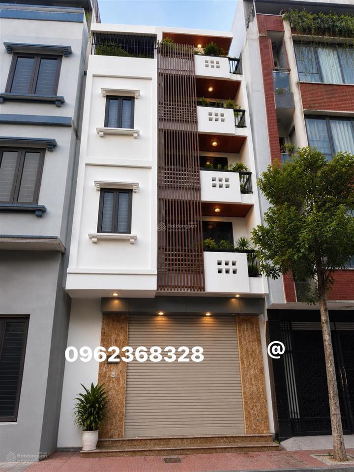 Mặt phố nguyễn viết xuân 5 tầng  thang máy  kd khủng  gần chợ bông đỏ