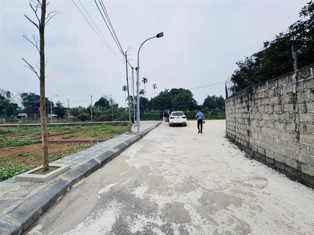 Chính chủ cần bán lô đất full thổ cư 150m2, ngay trung tâm thị trấn