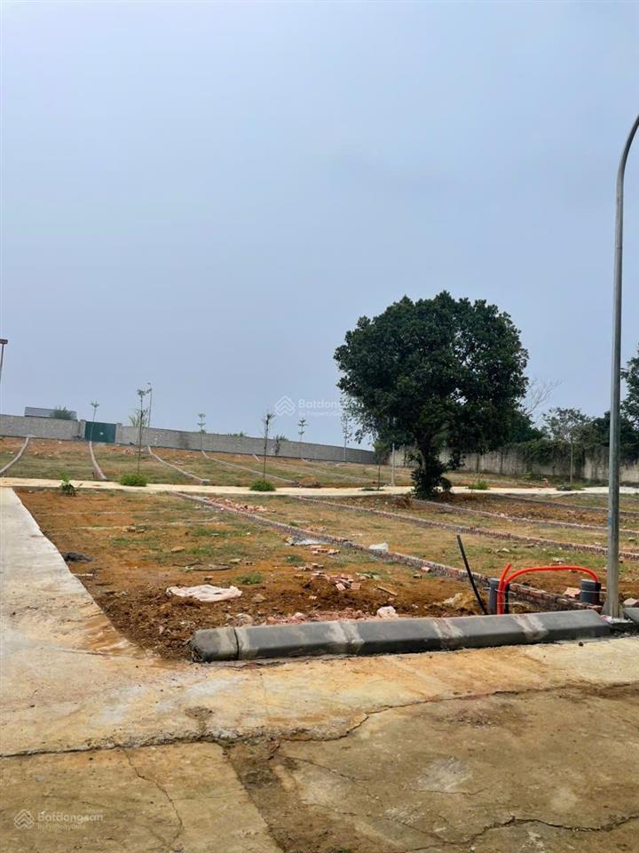 Bán đất ngay sát kcn đô thị  dịch vụ bảo hiệu 122m2 giá chỉ 580 triệu