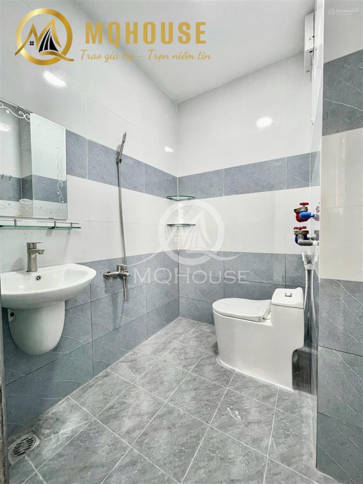 Căn hộ ban công  40m2  full nội thất cao cấp ngay âu cơ trường chinh cộng hoà