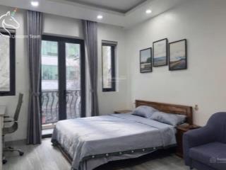 Cho thuê căn hộ quận 1 gần bùi viện, đại học văn lang, đầy đủ nội thất, ban công, thang máy