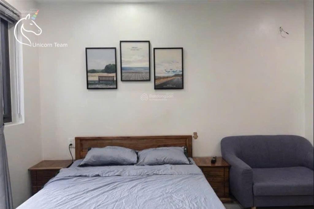 Cho thuê căn hộ quận 1 gần bùi viện, đại học văn lang, đầy đủ nội thất, ban công, thang máy