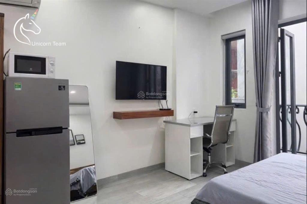 Cho thuê căn hộ quận 1 gần bùi viện, đại học văn lang, đầy đủ nội thất, ban công, thang máy