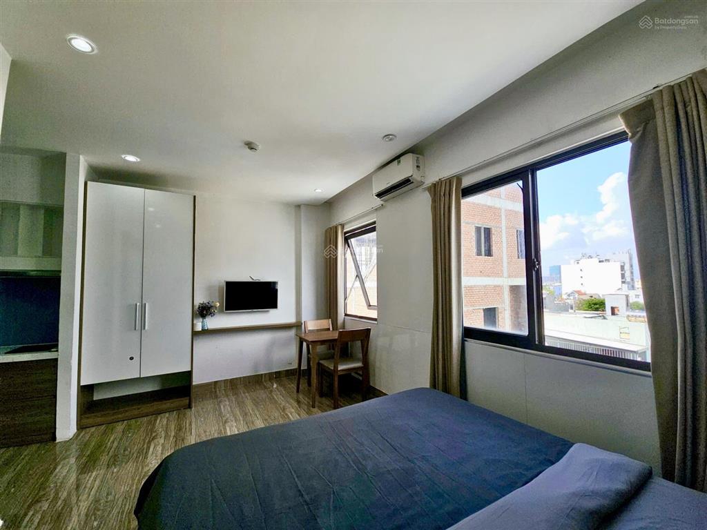 Cho thuê căn hộ quận 4 gần cầu khánh hội, đại học luật, bitexco, 1 phòng ngủ có ban công, thang máy