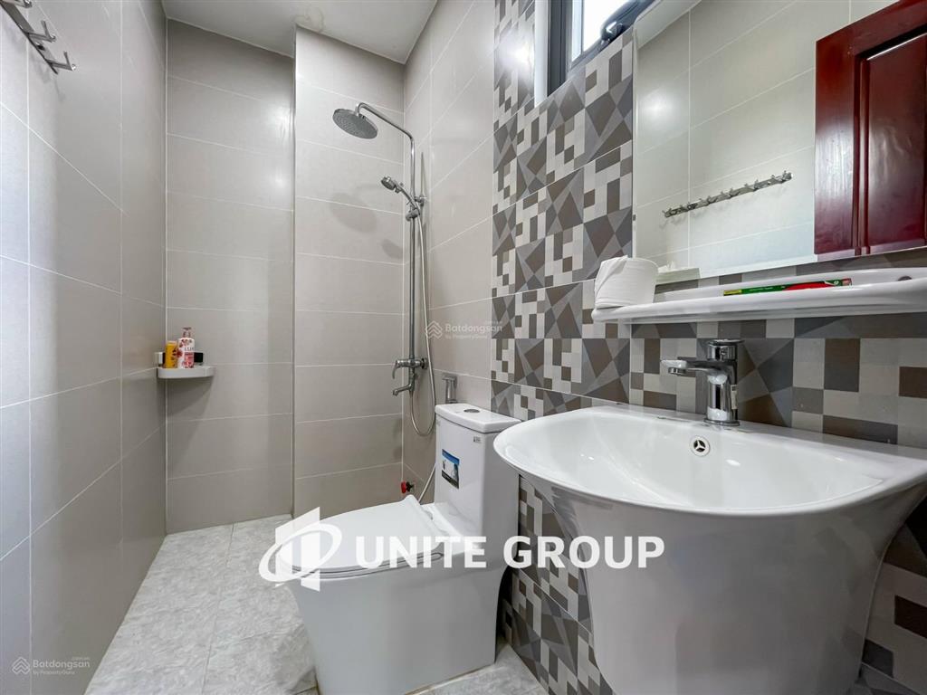 Cho thuê căn hộ quận 1 gần bùi viện, đại học văn lang, đầy đủ nội thất máy giặt, ban công, tách bếp