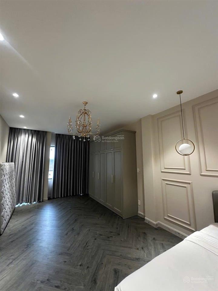 Cho thuê căn hộ quận 1, tách bếp có ban công, full nội thất gần nhà thờ tân định, cầu công lý