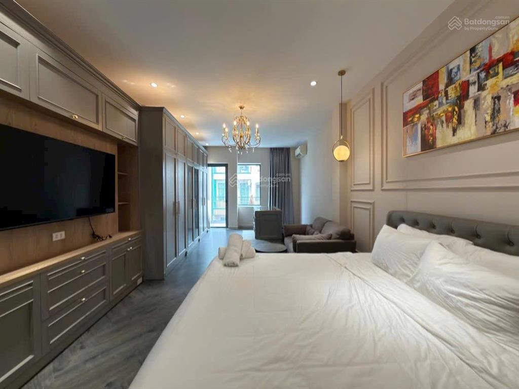 Cho thuê căn hộ quận 1, tách bếp có ban công, full nội thất gần nhà thờ tân định, cầu công lý