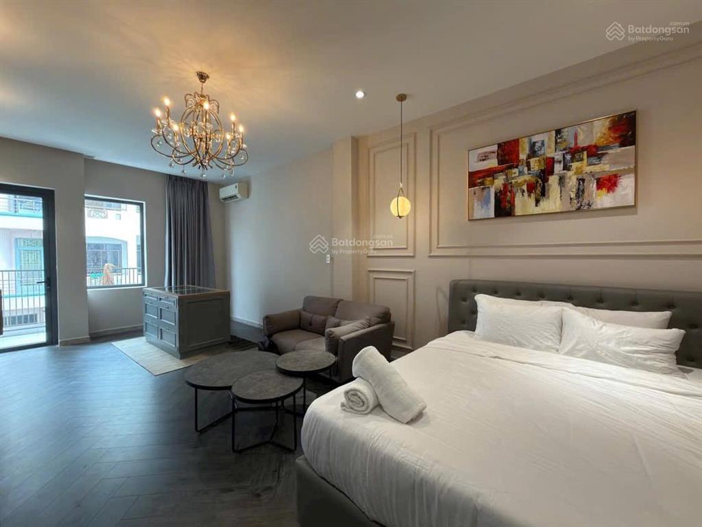 Cho thuê căn hộ quận 1, tách bếp có ban công, full nội thất gần nhà thờ tân định, cầu công lý