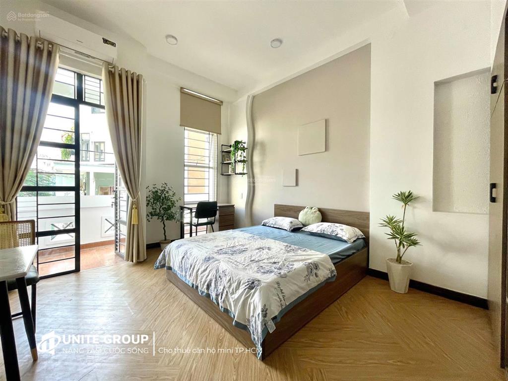 Cho thuê căn hộ quận 1 gần bùi viện, đại học văn lang, đầy đủ nội thất máy giặt, ban công, tách bếp